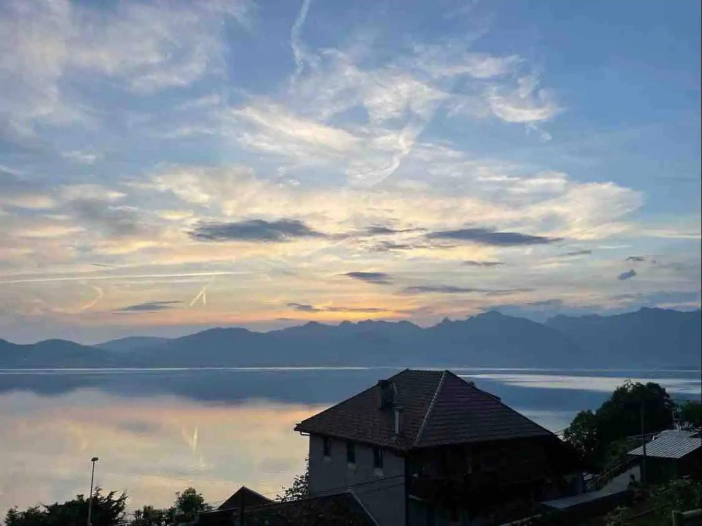 Chez Malou & Hugo Vue Lac Proche Suisse & Stations ! Сент-Джінголф Екстер'єр фото